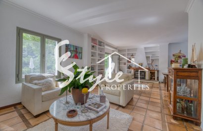 Resale - Villa - Esporlas - Mallorca