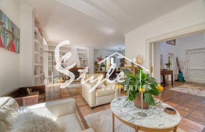Resale - Villa - Esporlas - Mallorca