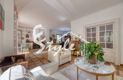 Resale - Villa - Esporlas - Mallorca