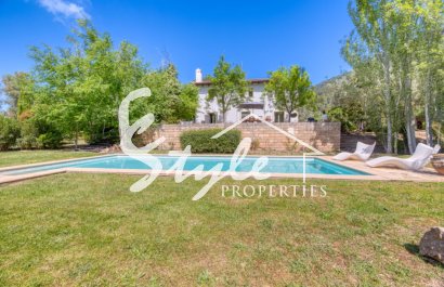Resale - Villa - Esporlas - Mallorca