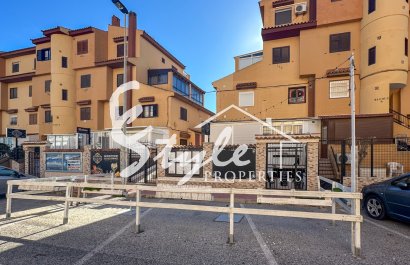 Resale - Commercial - Torrevieja - Nueva Torrevieja - Aguas Nuevas