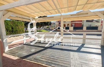 Resale - Commercial - Torrevieja - Nueva Torrevieja - Aguas Nuevas