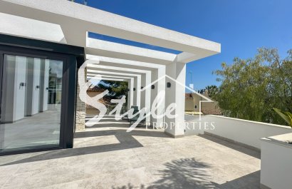Resale - Villa - Orihuela-Costa - Villamartin