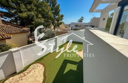 Resale - Villa - Orihuela-Costa - Villamartin