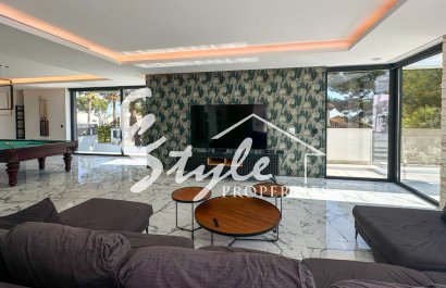 Resale - Villa - Orihuela-Costa - Villamartin