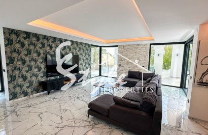 Resale - Villa - Orihuela-Costa - Villamartin