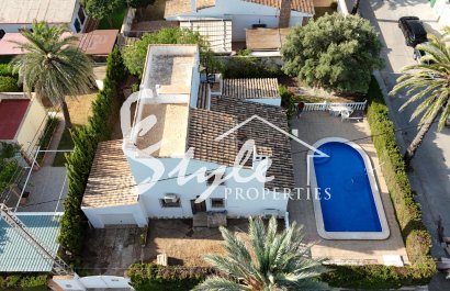 Resale - Villa - Cabo Roig