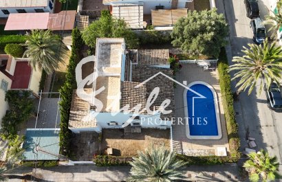 Resale - Villa - Cabo Roig