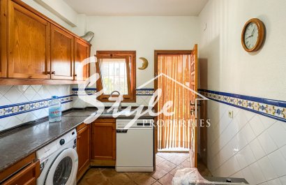 Resale - Villa - Cabo Roig