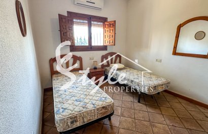 Resale - Villa - Cabo Roig