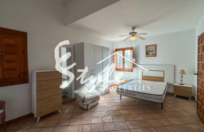 Resale - Villa - Cabo Roig
