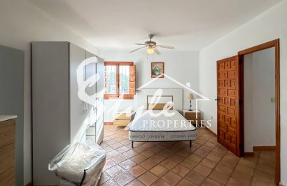 Resale - Villa - Cabo Roig