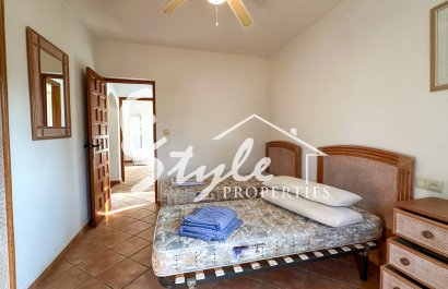 Resale - Villa - Cabo Roig