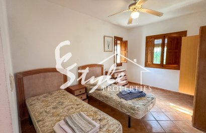 Resale - Villa - Cabo Roig