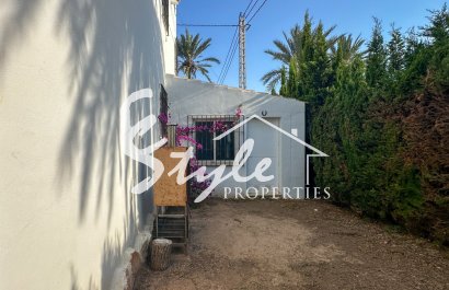 Resale - Villa - Cabo Roig