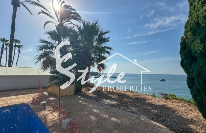 Resale - Villa - Cabo Roig