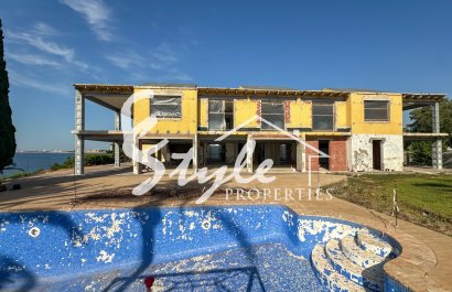 Resale - Villa - Cabo Roig