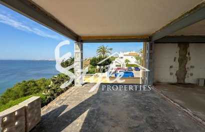Resale - Villa - Cabo Roig