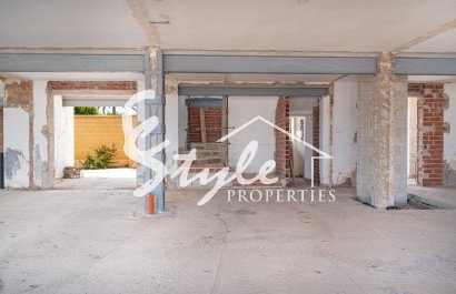 Resale - Villa - Cabo Roig