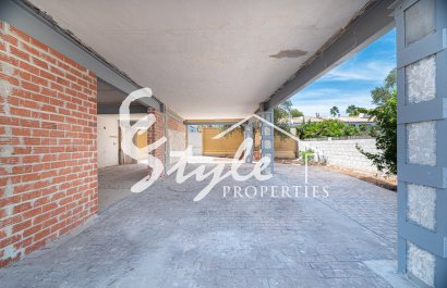 Resale - Villa - Cabo Roig