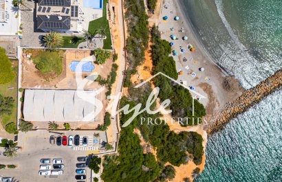 Resale - Villa - Cabo Roig