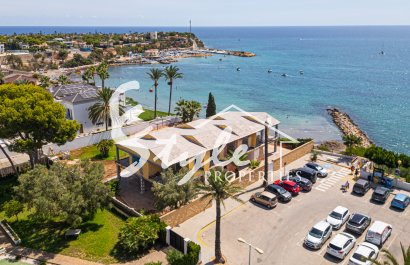 Resale - Villa - Cabo Roig