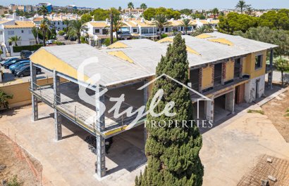 Resale - Villa - Cabo Roig