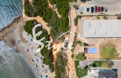 Resale - Villa - Cabo Roig