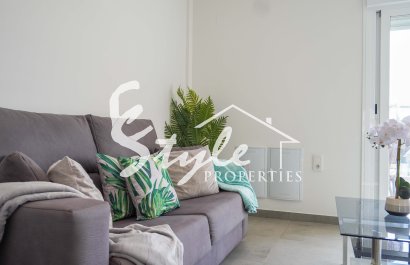 Reventa - Apartamento - Torrevieja - Aguas Nuevas