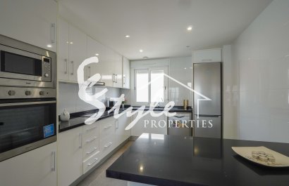 Reventa - Apartamento - Torrevieja - Aguas Nuevas
