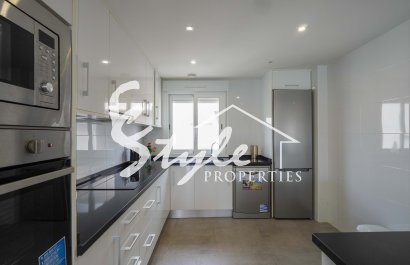 Reventa - Apartamento - Torrevieja - Aguas Nuevas