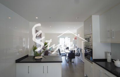Reventa - Apartamento - Torrevieja - Aguas Nuevas