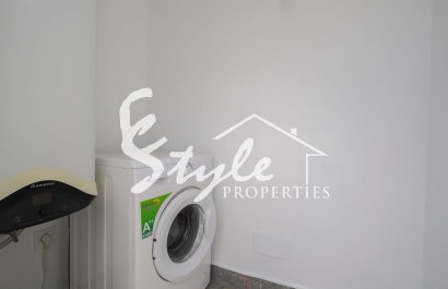 Reventa - Apartamento - Torrevieja - Aguas Nuevas