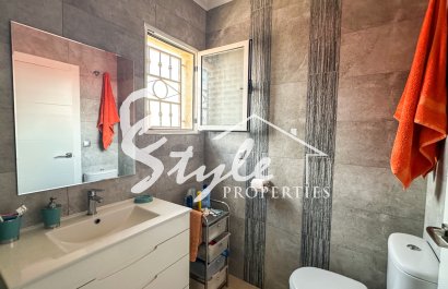 Resale - Apartament  - Orihuela-Costa - Punta Prima