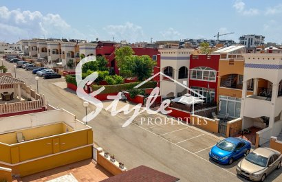 Resale - Apartament  - Orihuela-Costa - Punta Prima