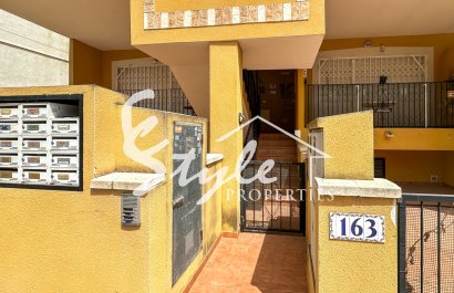 Resale - Apartament  - Daya Vieja - Costa Blanca Sur