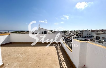 Resale - Townhouse - Los Altos