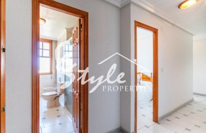 Resale - Apartament  - Torrevieja - La Mata pueblo