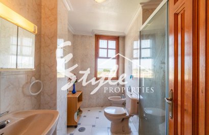 Resale - Apartament  - Torrevieja - La Mata pueblo