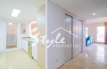Resale - Apartament  - Punta Prima