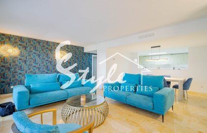 For Sale Stylish Apartment of 3 Bedrooms in La Recoleta, Punta Prima, Costa Blanca. ID3667