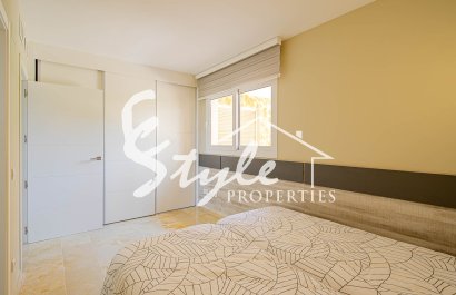 Resale - Apartament  - Punta Prima