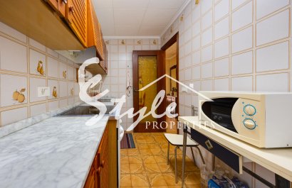 Resale - Apartament  - Torrevieja - Playa del Acequión