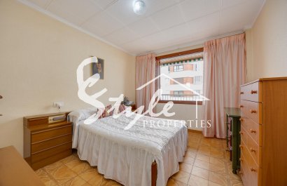 Resale - Apartament  - Torrevieja - Playa del Acequión