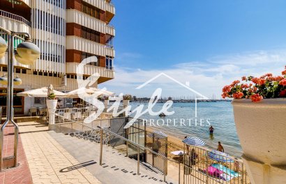 Resale - Apartament  - Torrevieja - Playa del Acequión