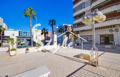 Resale - Apartament  - Torrevieja - Playa del Acequión