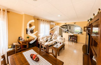 Resale - Villa - Torrevieja - La Siesta