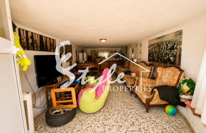 Resale - Villa - Torrevieja - La Siesta