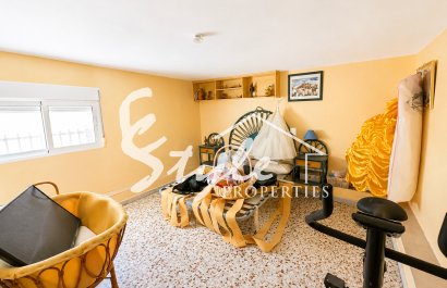 Resale - Villa - Torrevieja - La Siesta