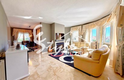 Reventa - Villa - Villamartín - Los Dolses